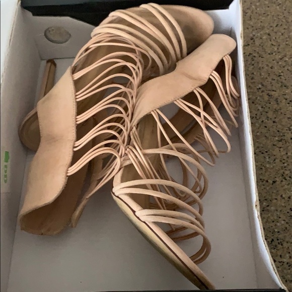 Olivia jaymes nude suede slightly worn - Picture 3 of 3